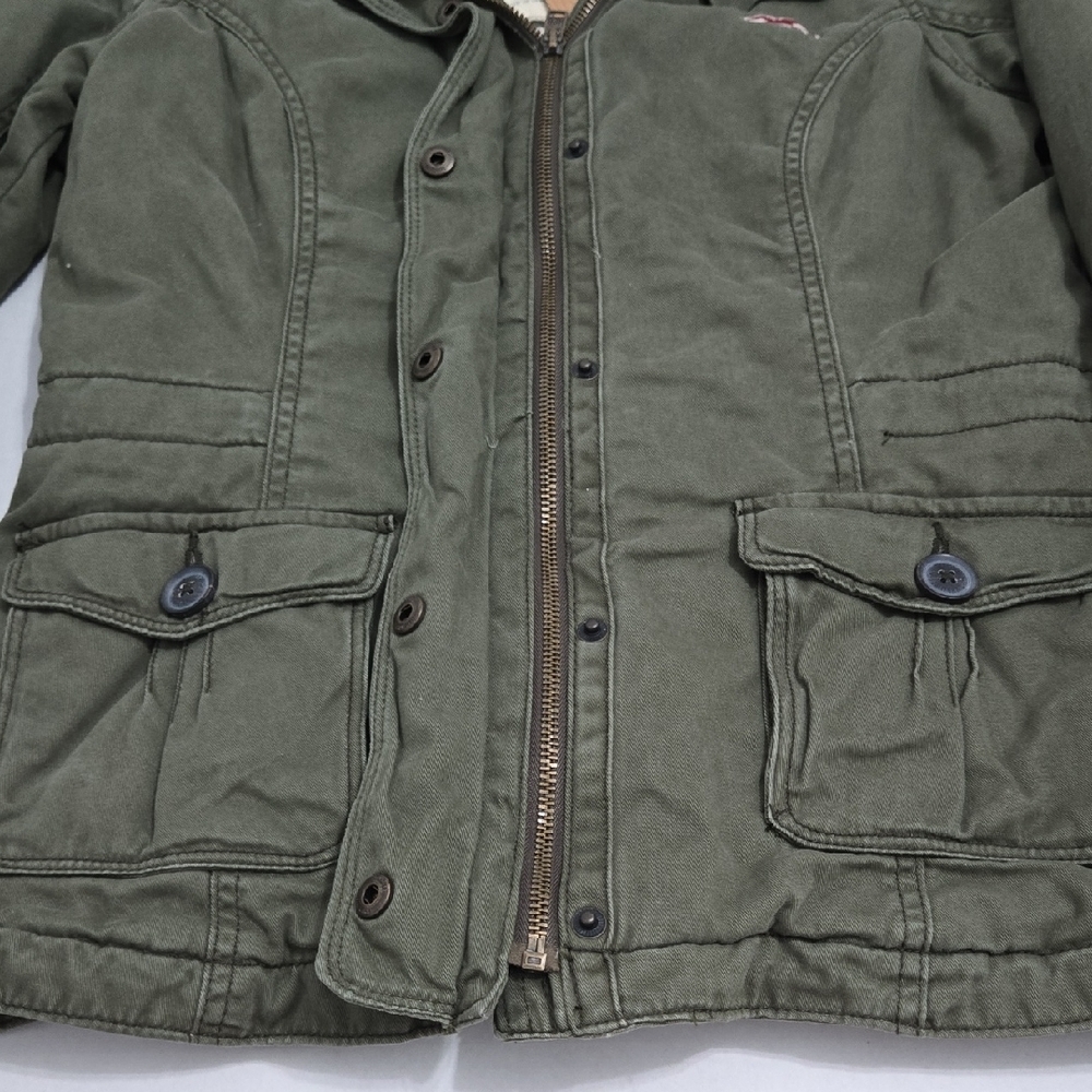 Hollister Olive Green Coat With Sherpa Lining And Fur Hood - Size S womens NWT - Picture 2 of 9